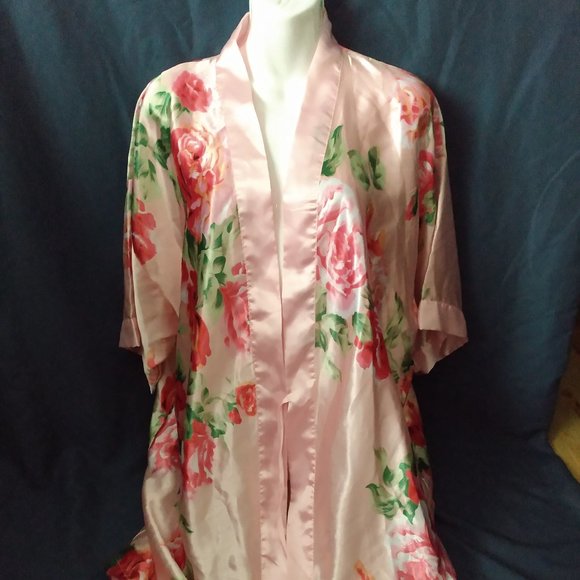 Pink Floral Robe - Picture 1 of 3